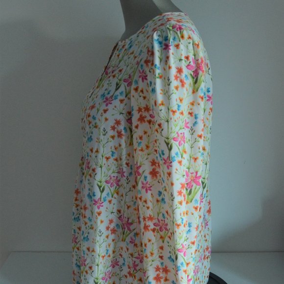 GAP Women's White Floral Flowy Blouse Size M - Picture 5 of 15